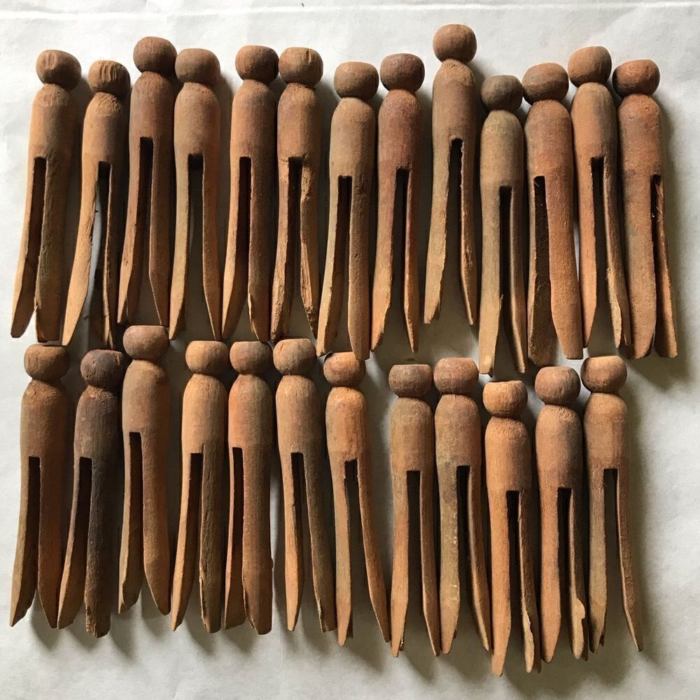 Vintage Weathered All Wood Round Top Push Clothespins (25)